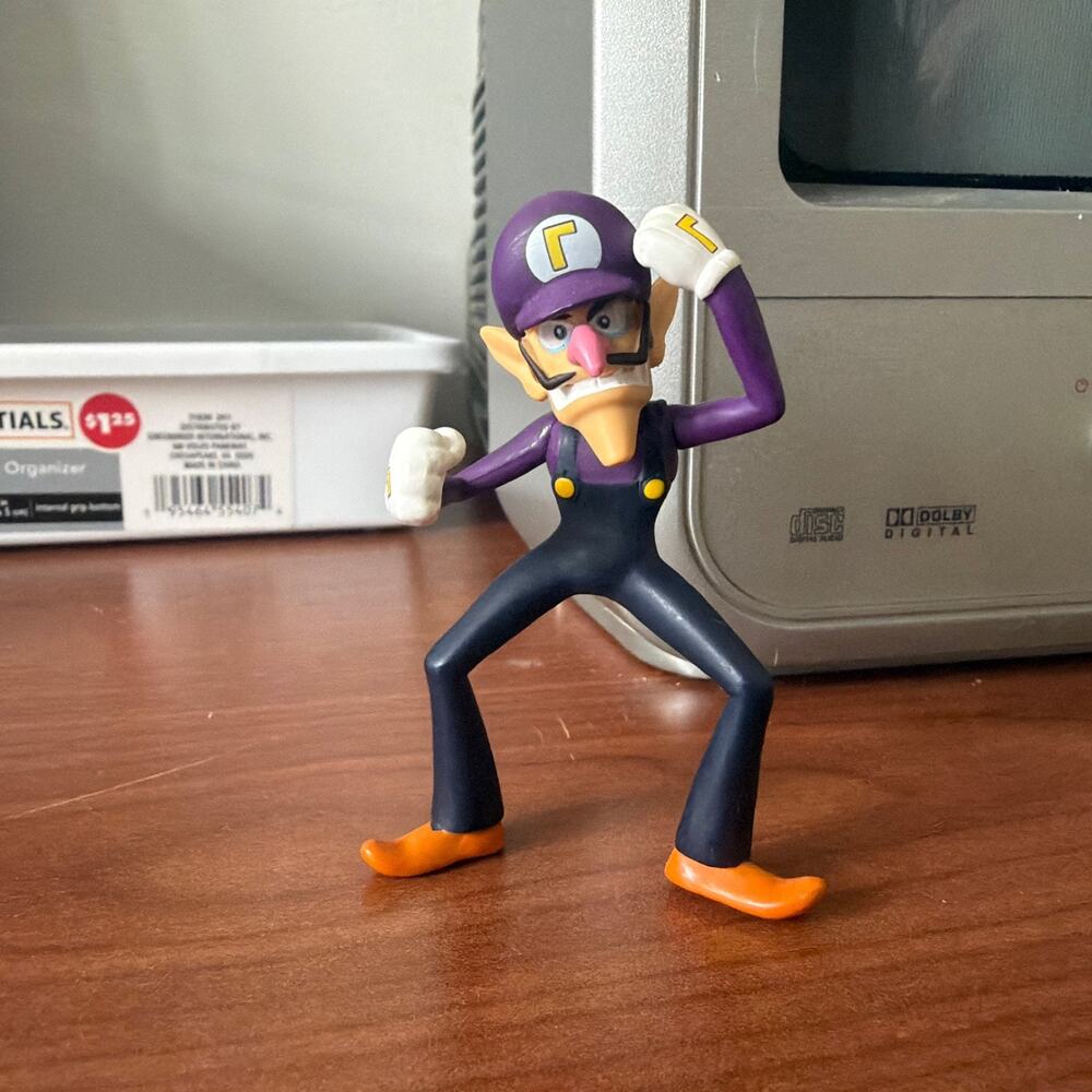 Super Mario Jakks World of Nintendo Waluigi 3” Figure Rare